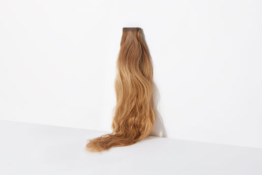 The Cut Point Weft in Beach Wave 18" Nissi Blonde